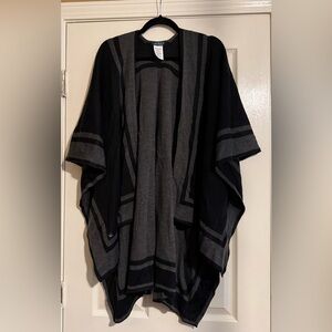 EUC RALPH LAUREN Reversible Knit Ruana One Size